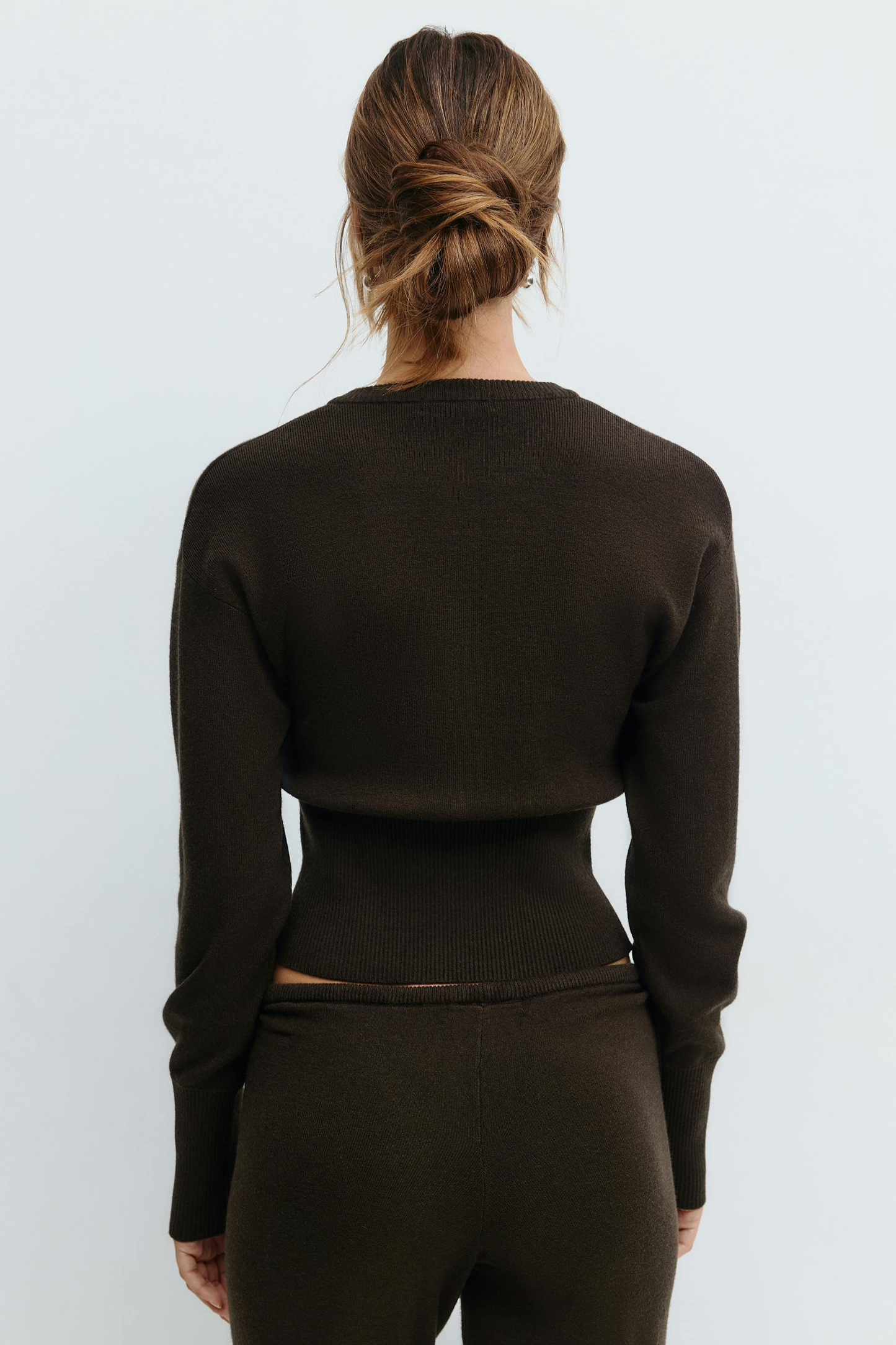 Solara – Luksusowy dzianinowy komplet z krótkim topem