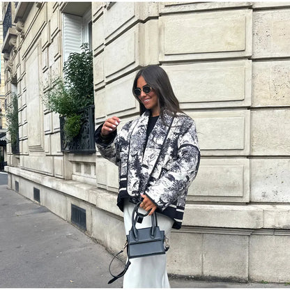 Élérienne I Kurtka z nadrukiem i kołnierzem szalowym