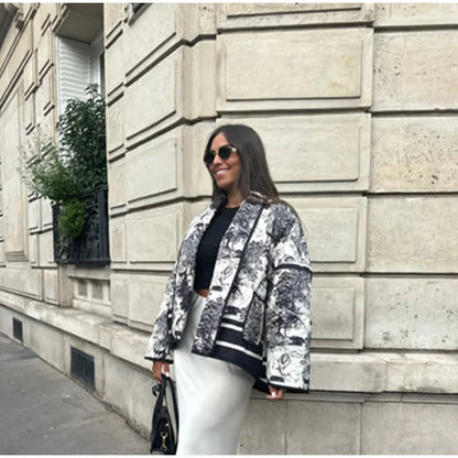 Élérienne I Kurtka z nadrukiem i kołnierzem szalowym