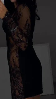 Xanthe – Seksowna sukienka mini z koronkowym wykończeniem