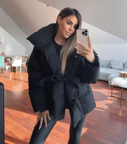 Illyria: elegancka kurtka puchowa